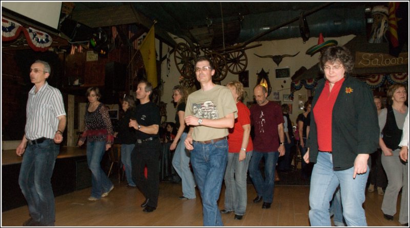 Benefiz Line Dance Marathon Desert Devil Dancers