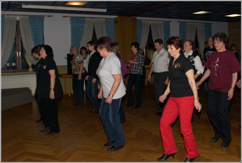 Benefiz Line Dance Marathon Flying Eagles