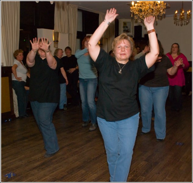 Benefiz Line Dance Marathon Crazy Legs